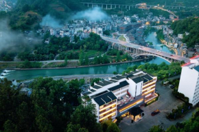 Yanyu Yunxi Resort Hotel烟雨云兮酒店